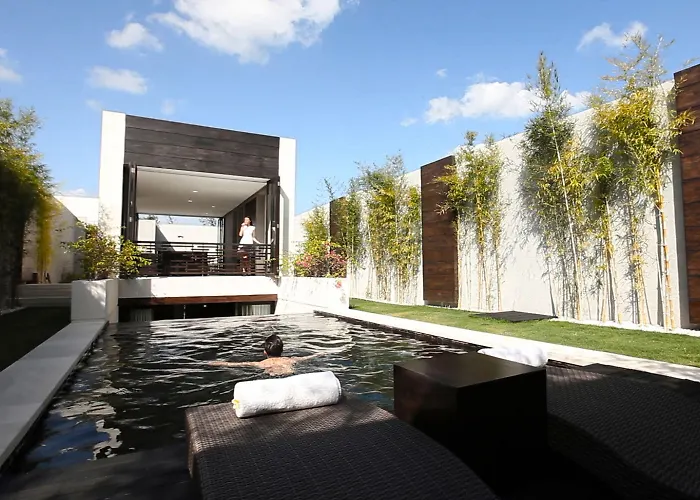 Equilibria Villa
