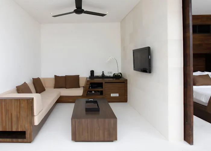 Equilibria Villa