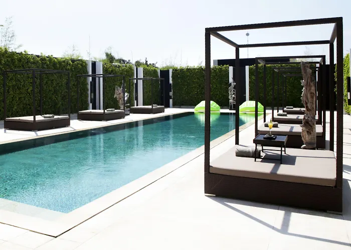 Villa Equilibria *