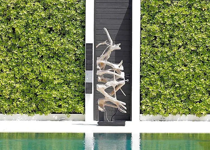Equilibria * Seminyak (Bali)