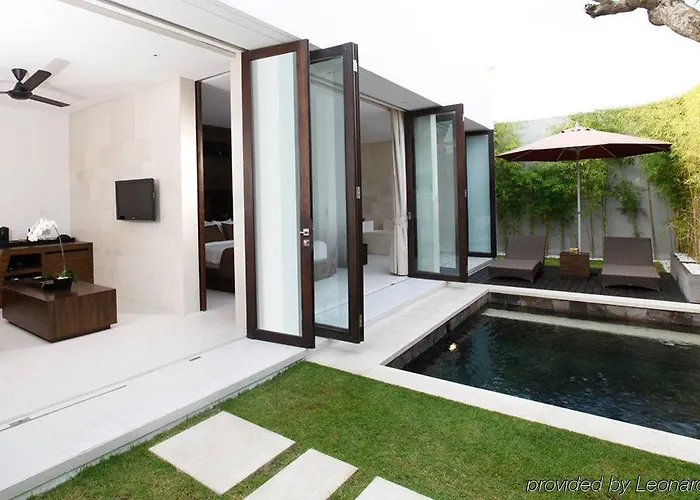 Villa Equilibria *